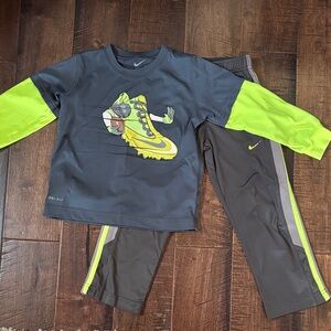Nike Kids' Navy and Neon Green Two-Piece